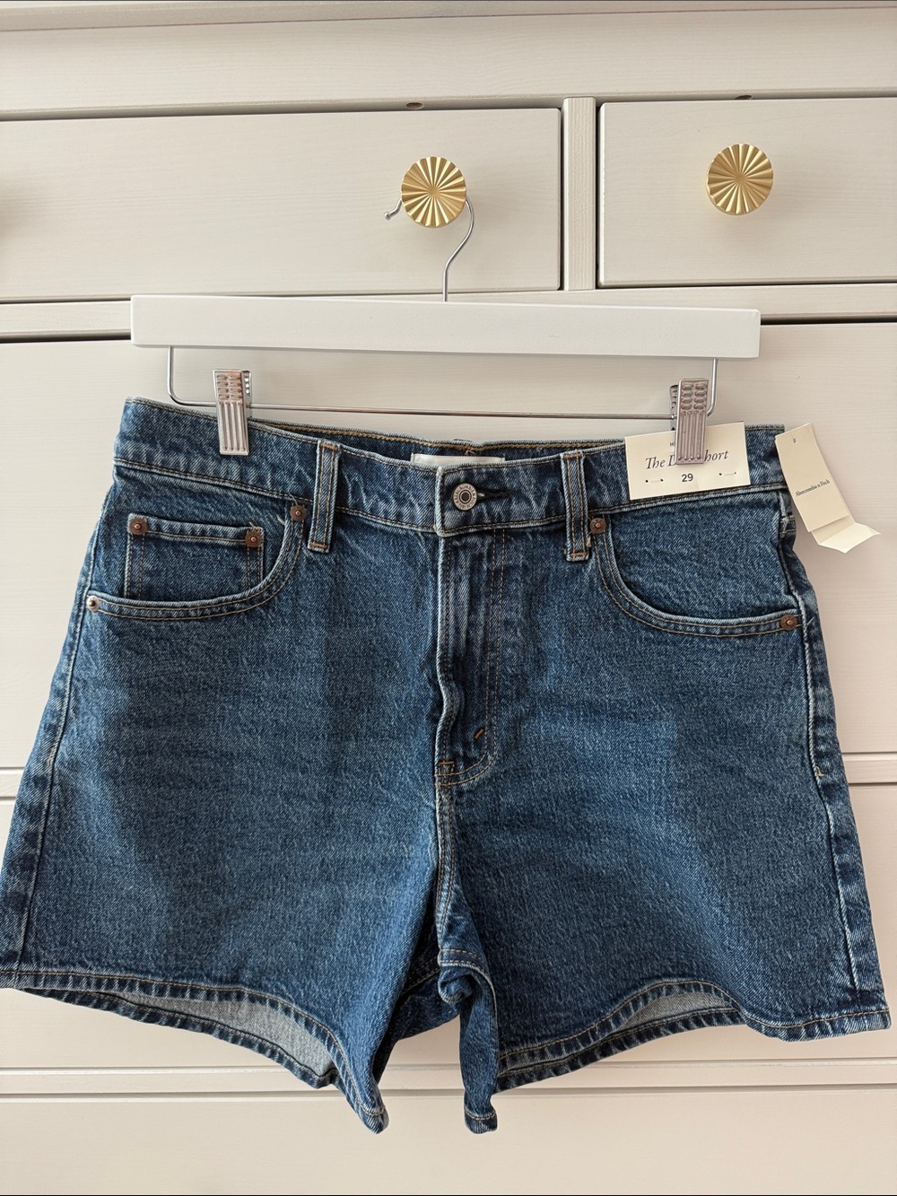 Abercrombie & Fitch High Rise Dad Short - Picture 1 of 3